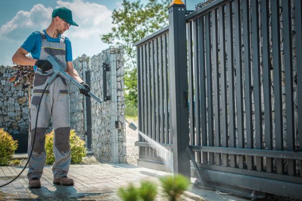 Animal Enclosure Cleaning in Joshua, TX